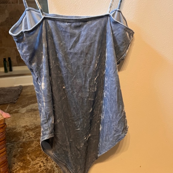 Forever 21 Velvet Light Blue Bodysuit Leotard Size M - Picture 4 of 5